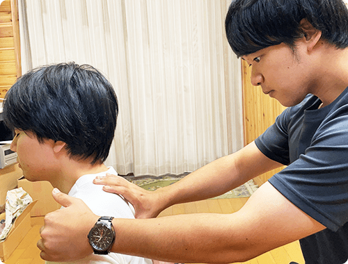 株式会社　アイワ